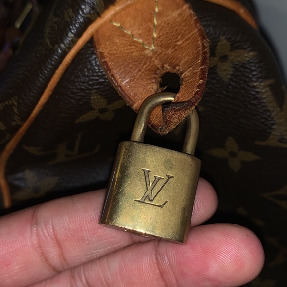 Authentic LV - Picture 3 of 5